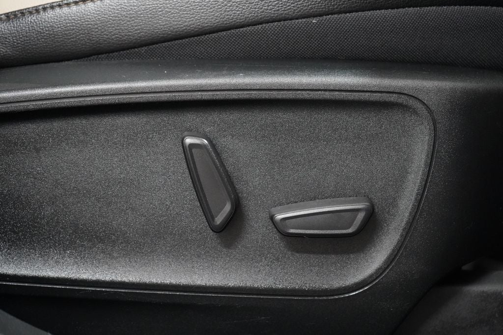 2020 Ford Escape Hybrid Titanium Hybrid