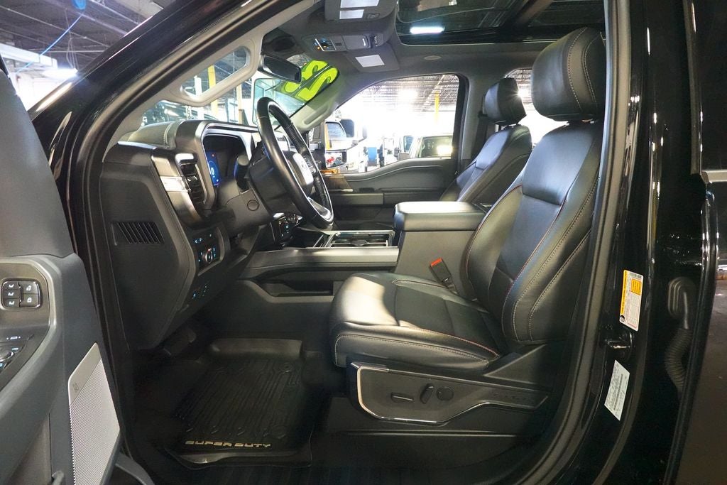 2023 Ford Super Duty F-250 Pickup Lariat