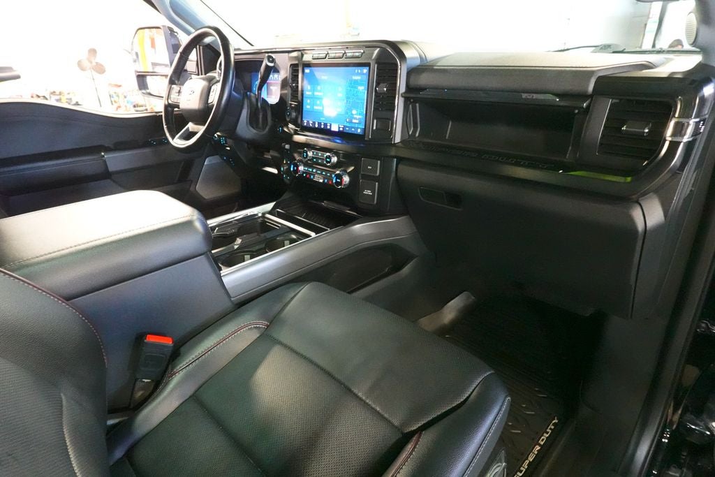 2023 Ford Super Duty F-250 Pickup Lariat