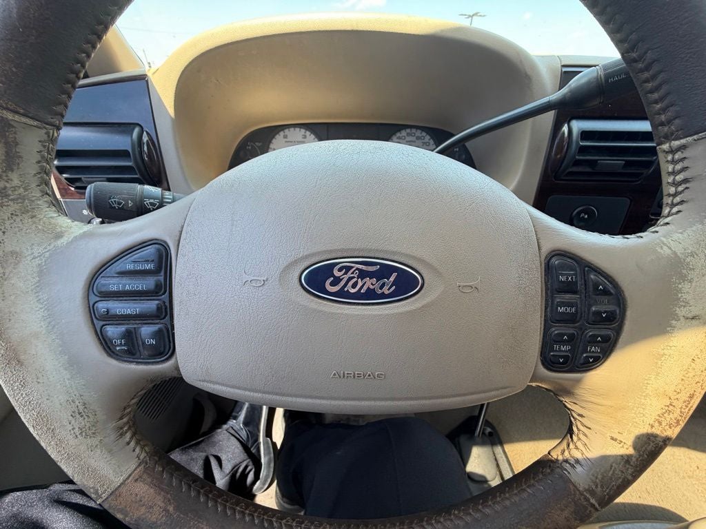 2005 Ford F-350SD Lariat
