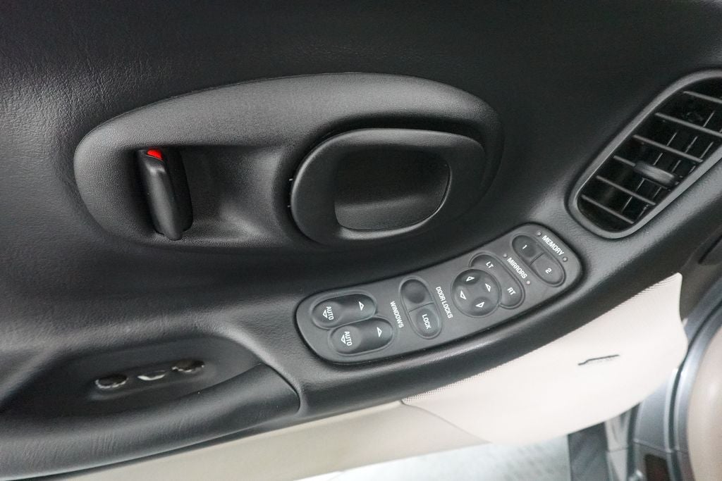 2003 Chevrolet Corvette Base