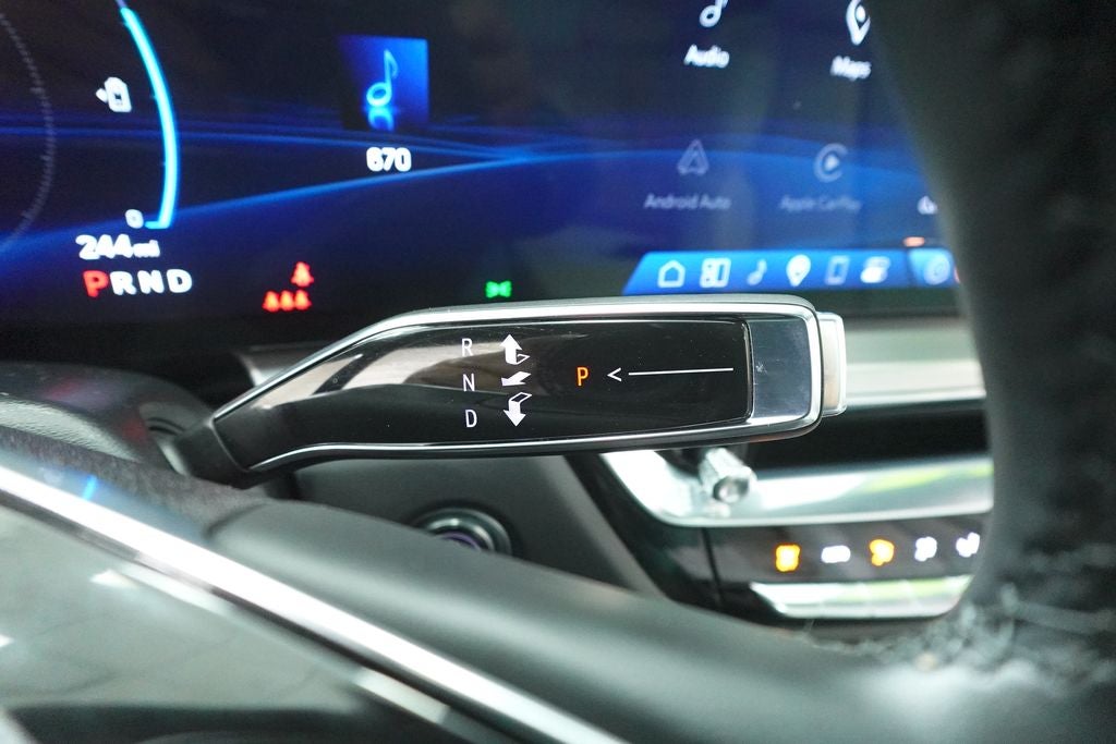 2024 Cadillac LYRIQ Sport