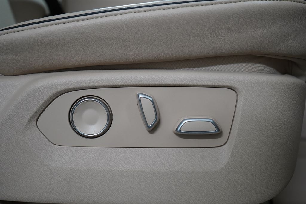 2023 Cadillac Escalade 4WD Premium Luxury