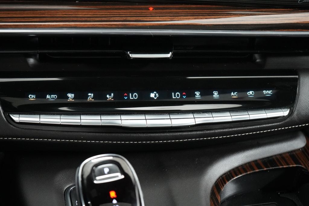2023 Cadillac Escalade 4WD Premium Luxury