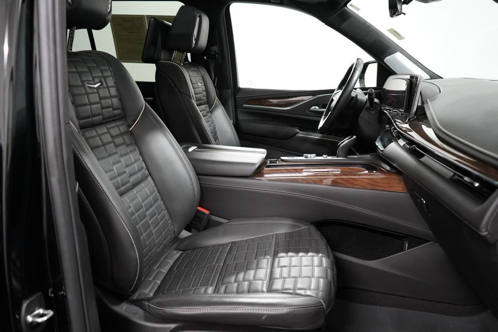 2023 Cadillac Escalade Base
