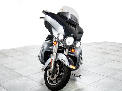 2019 Harley-Davidson Ultra Glide Base