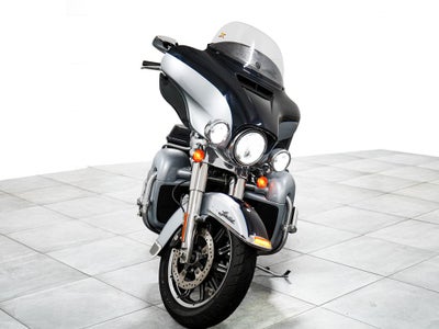 2019 Harley-Davidson Ultra Glide Base