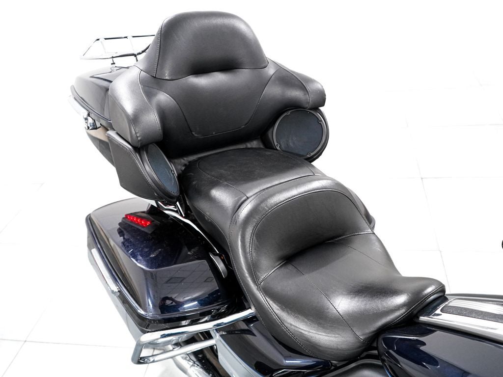 2019 Harley-Davidson Ultra Glide Base