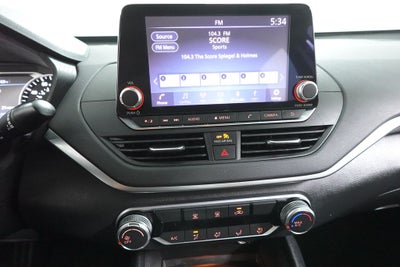 2022 Nissan Altima 2.5 SV