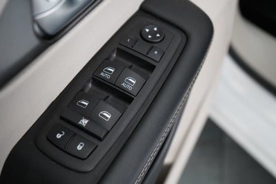 2024 Chrysler Pacifica Hybrid Hybrid Select