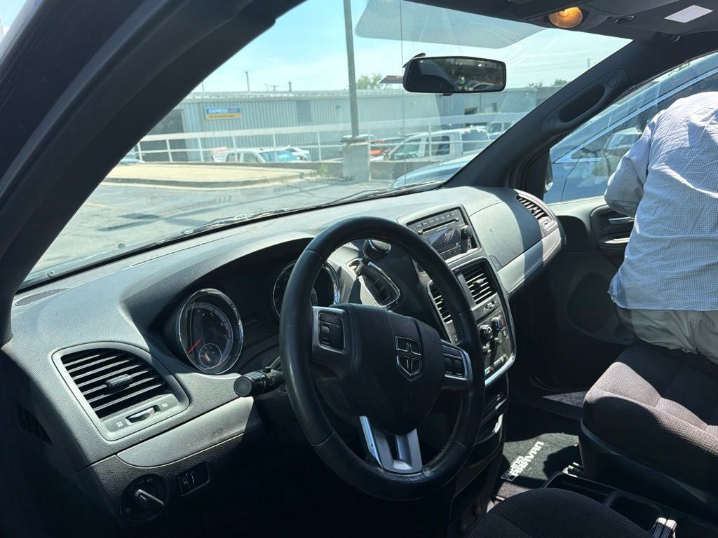 2014 Dodge Grand Caravan SE