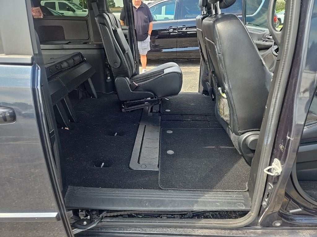 2014 Dodge Grand Caravan SXT 30th Anniversary