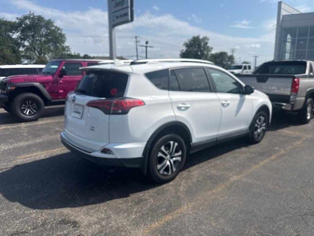 2017 Toyota RAV4 LE