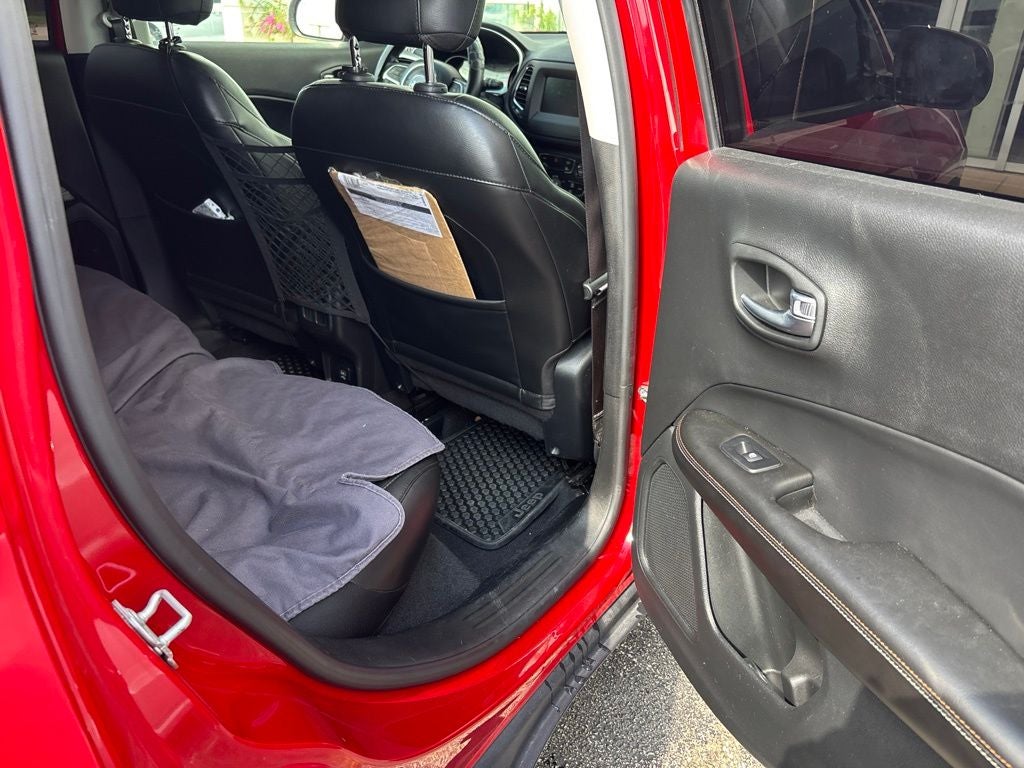 2020 Jeep Compass Latitude w/Sun/Safety Pkg