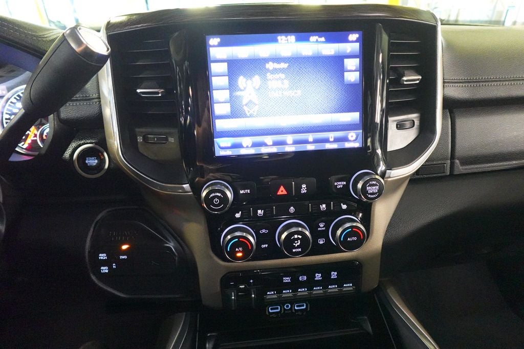 2021 RAM 2500 Laramie Crew Cab 4x4 6'4' Box