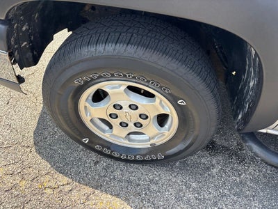 2004 Chevrolet Avalanche 1500 1500 5dr Crew Cab 130" WB