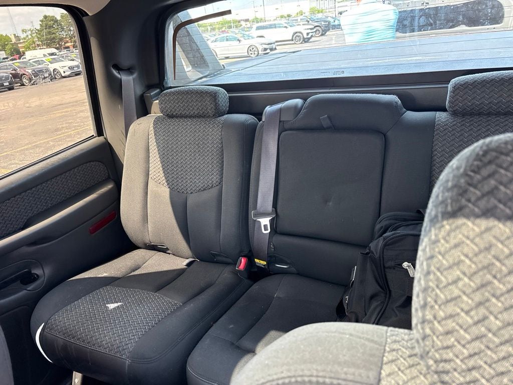 2004 Chevrolet Avalanche 1500 1500 5dr Crew Cab 130" WB
