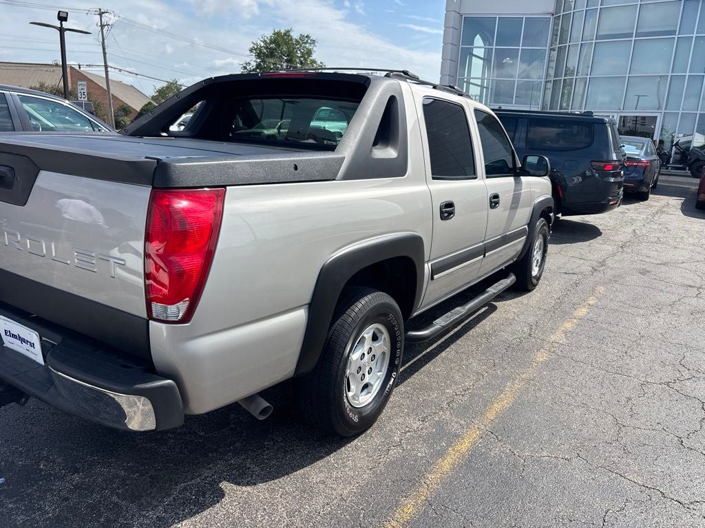 2004 Chevrolet Avalanche 1500 1500 5dr Crew Cab 130" WB