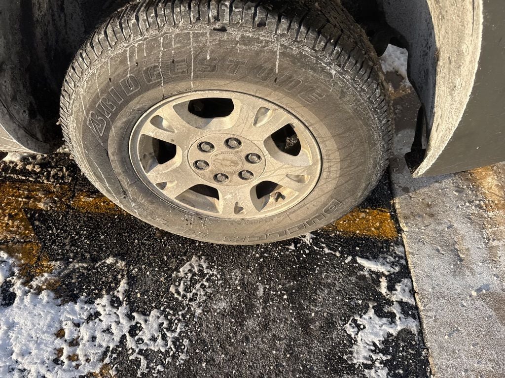 2002 Chevrolet Avalanche 1500 Base