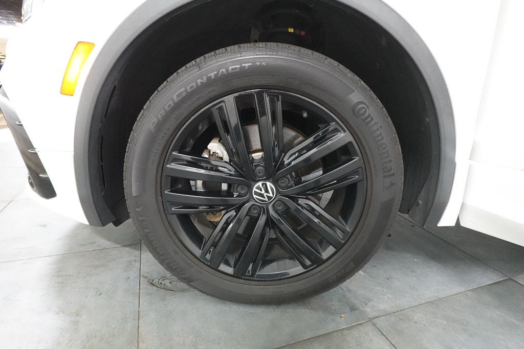 2022 Volkswagen Tiguan 2.0T SE R-Line Black