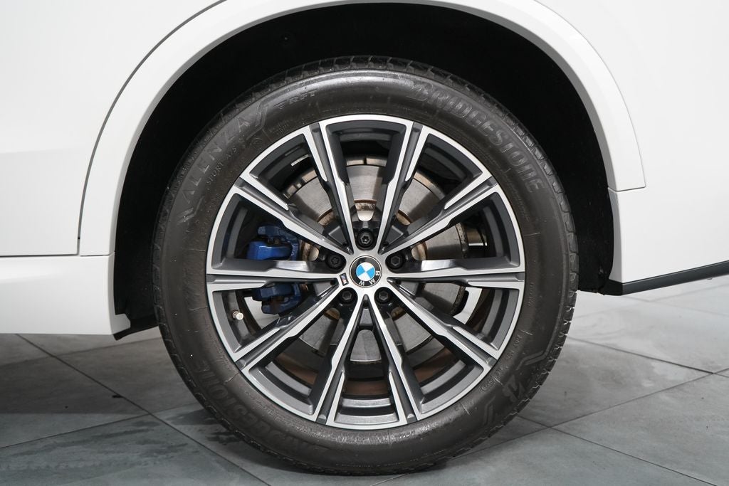 2023 BMW X5 M50i
