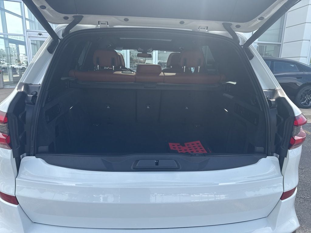 2023 BMW X5 M50i