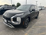 2024 Mitsubishi Outlander Base