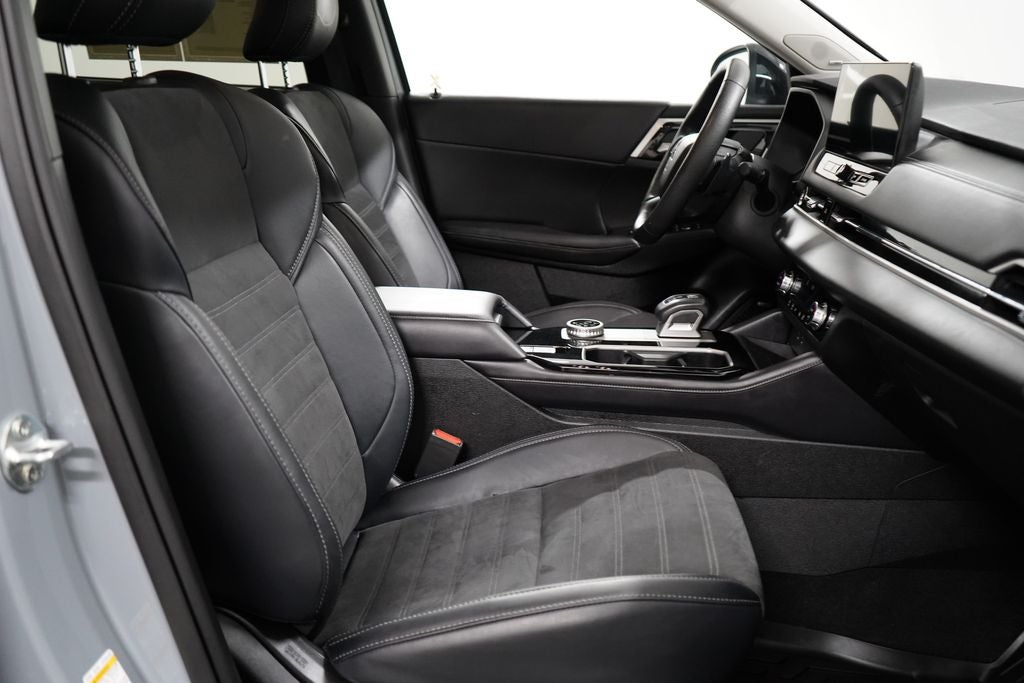 2026 Mitsubishi Outlander Base
