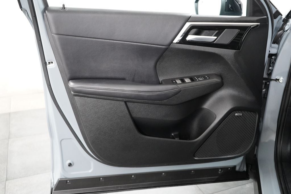 2026 Mitsubishi Outlander Base