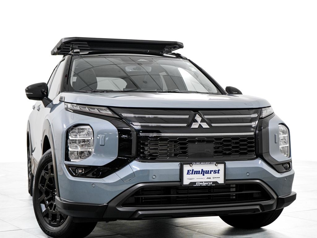2026 Mitsubishi Outlander Base