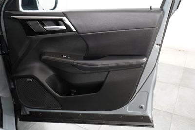 2026 Mitsubishi Outlander Base