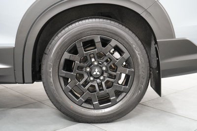 2026 Mitsubishi Outlander Base