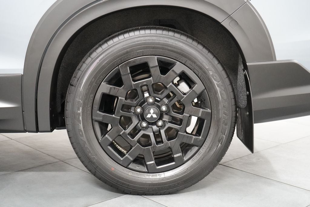 2026 Mitsubishi Outlander Base