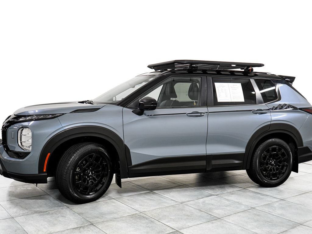 2026 Mitsubishi Outlander Base