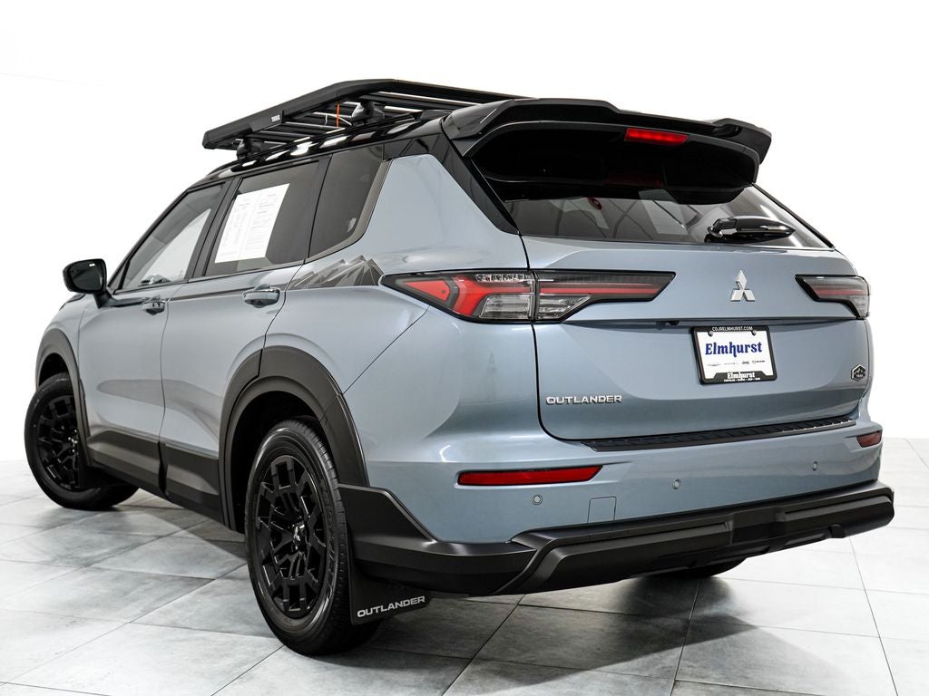 2026 Mitsubishi Outlander Base