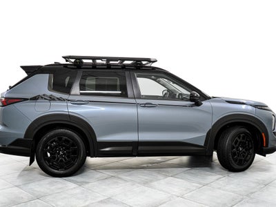 2026 Mitsubishi Outlander Base