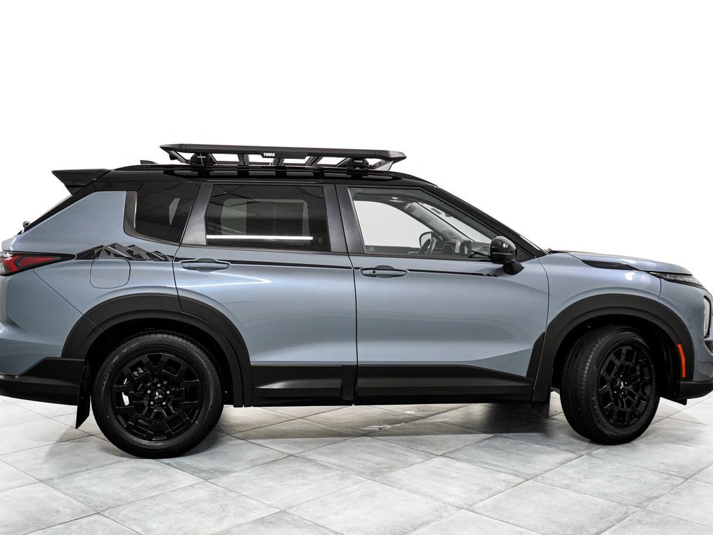 2026 Mitsubishi Outlander Base