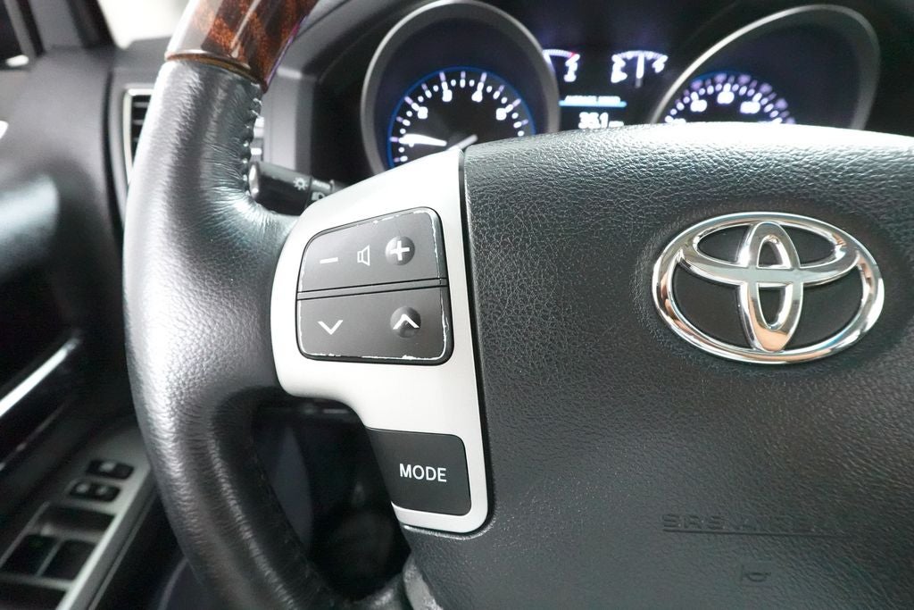 2014 Toyota Land Cruiser Base