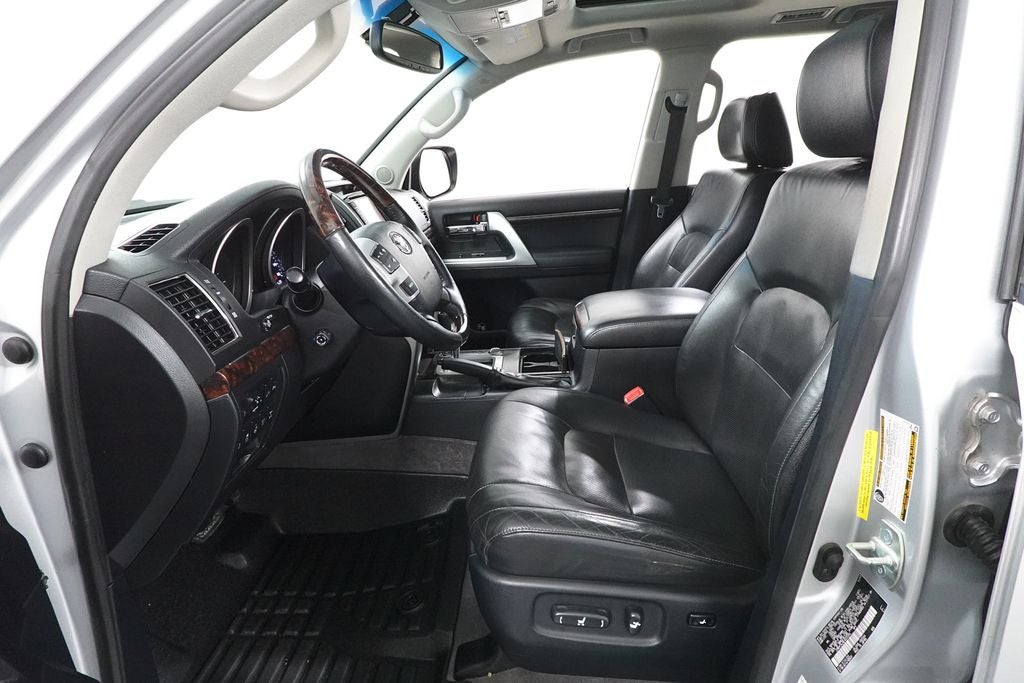 2014 Toyota Land Cruiser Base