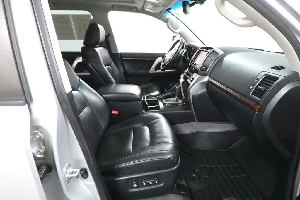 2014 Toyota Land Cruiser Base