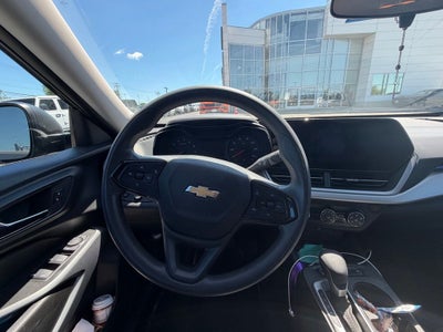 2025 Chevrolet Trax LS
