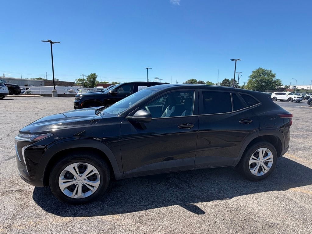 2025 Chevrolet Trax LS