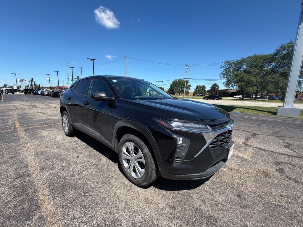 2025 Chevrolet Trax LS