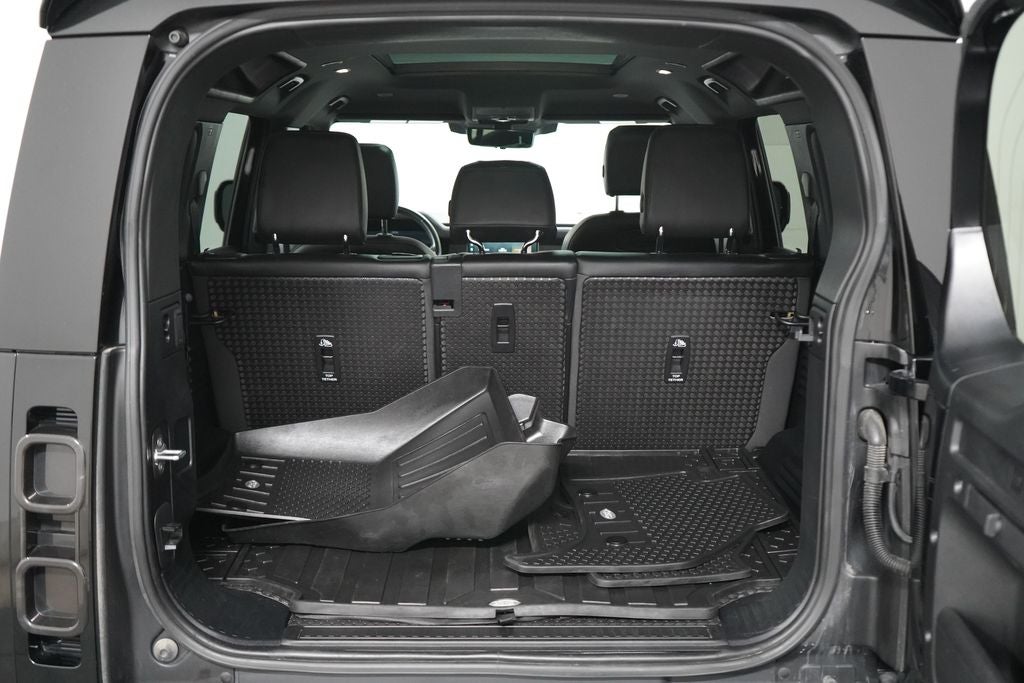 2022 Land Rover Defender 110 S