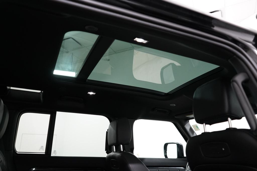 2022 Land Rover Defender 110 S