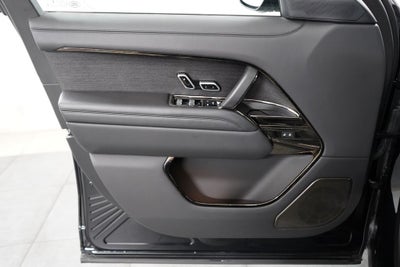 2024 Land Rover Range Rover SV