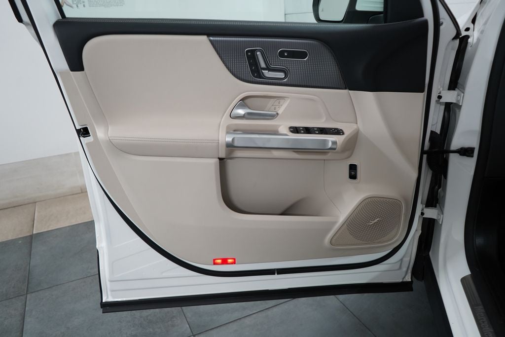 2023 Mercedes-Benz EQB EQB 300