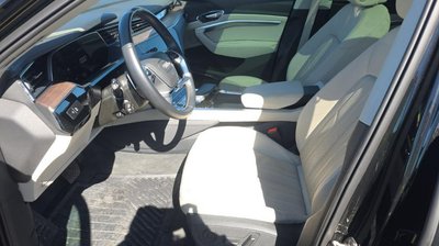 2024 Audi Q8 e-tron Premium Plus quattro