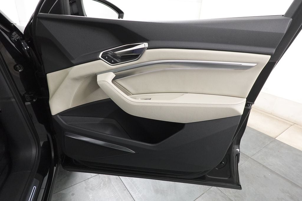 2024 Audi Q8 e-tron Premium Plus quattro