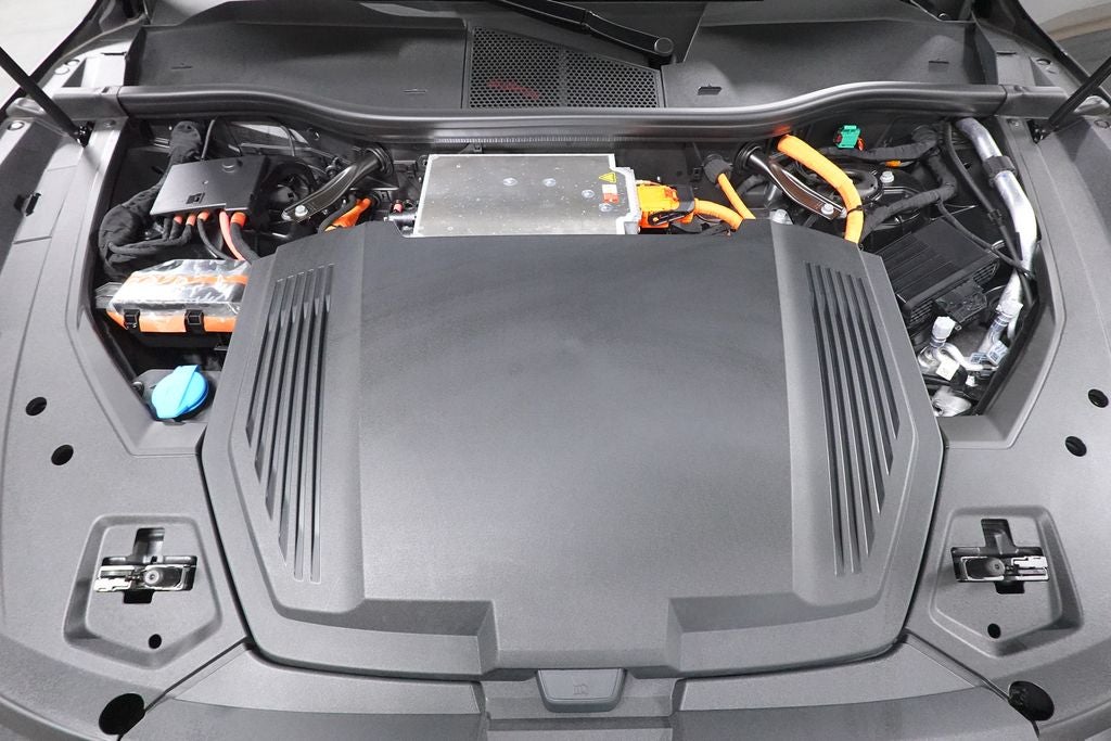 2024 Audi Q8 e-tron Premium Plus quattro